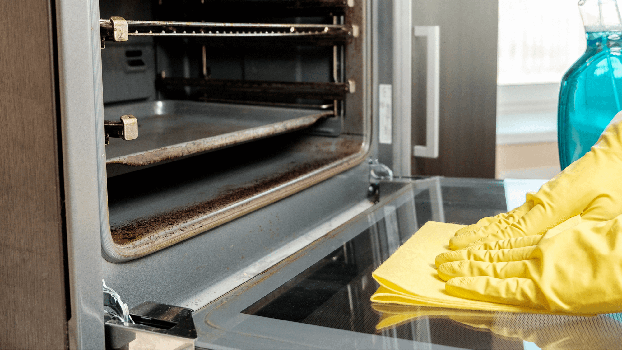 How To Deep Clean A Kitchen - Oven Cleaning