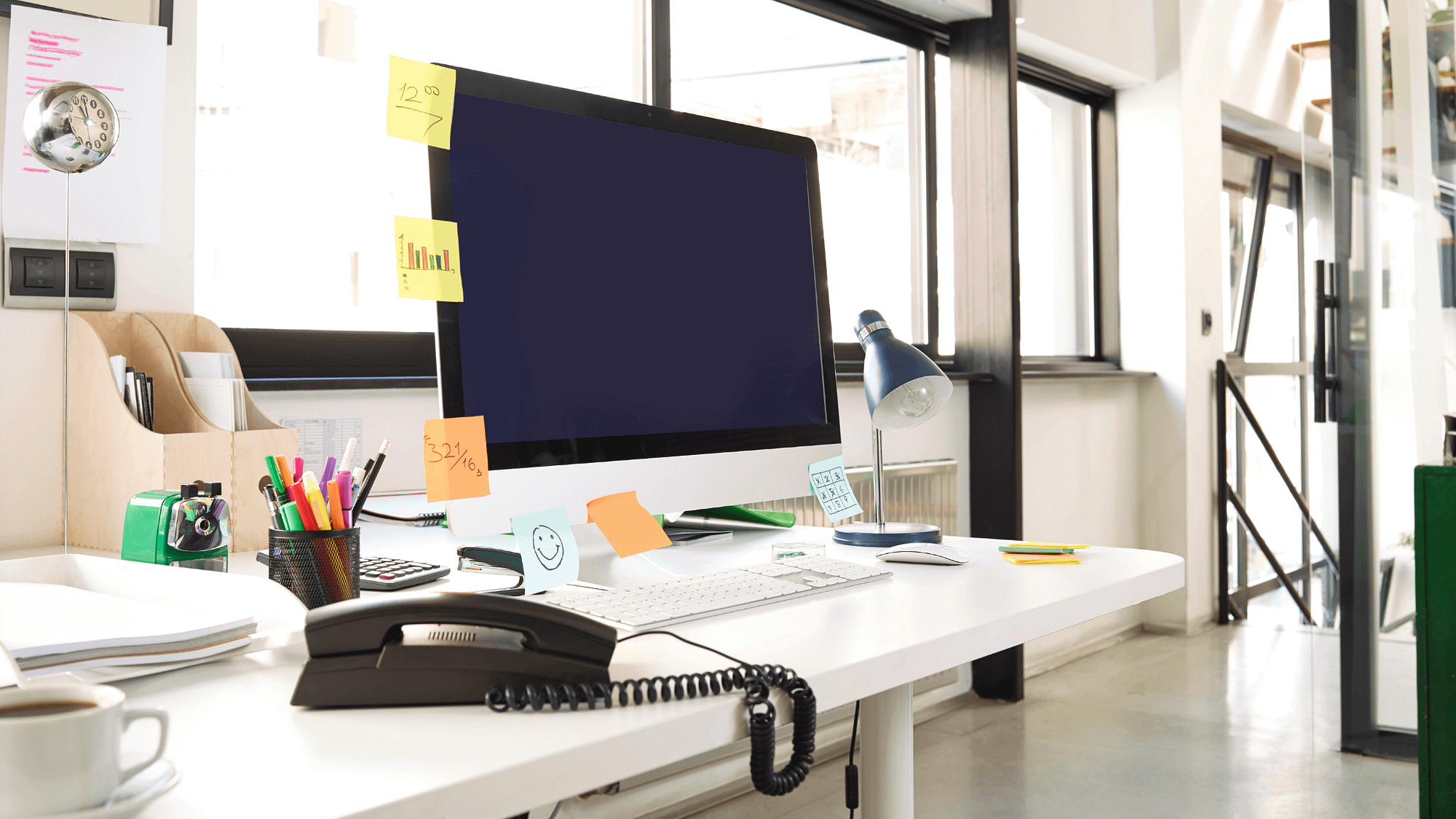 5 Ways To Keep Your Office Desk Clean